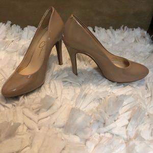 Jessica Simpson Malia pump, Nude